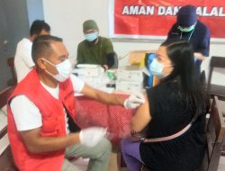 Ratusan Warga Buha Disuntik Vaksin AstraZeneca