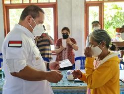 E2L Gencar Sosialisasi PPKM Sambil Bawa Bantuan