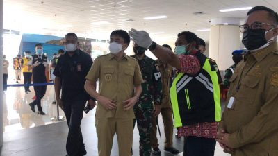Andrei Angouw Pantau Rapid Test Antigen di Ruang Kedatangan Bandara Sam Ratulangi