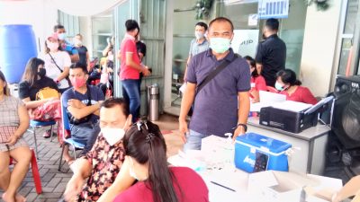 Dukung Pemprov Sulut, FIFGROUP Manado Lakukan Vaksinasi bagi 300 Pelanggan