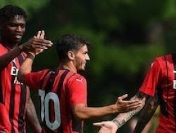 AC Milan Pesta Gol ke Gawang Modena