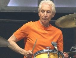 Rolling Stones Berduka, Charlie Watts Meninggal Dunia