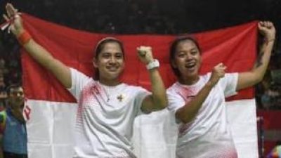 Ganda Putri Leani/Khalimatus Sumbang Emas Pertama Indonesia di Paralimpiade Tokyo