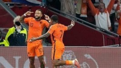 Depay Hat-Trick, Belanda Sikat Hakan Calhanoglu dkk