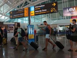Turis Enam Negara Ini Diizinkan Kunjungi Bali
