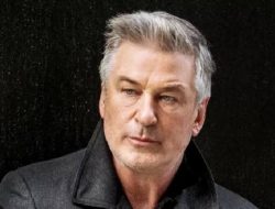 Astaga, Alec Baldwin Tak Sengaja Tembak Mati Kru Film
