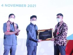 Walikota Manado Terima Piagam Penghargaan BPJS Ketenagakerjaan