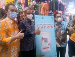 BI Jangkau Pasar Tanawangko, Pedagang Senang Transaksi Mudah Saat Gunakan QRIS