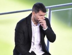 Air Mata Aguero Tak Terbendung Saat Umumkan Pensiun dari Sepakbola
