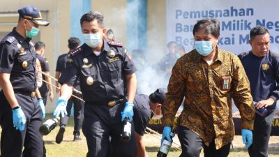 Total Barang Rp105,1 Juta, Bea Cukai Manado Musnahkan Miras, Rokok dan Tembakau Ilegal