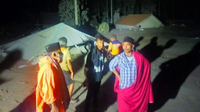 Dampak Erupsi Semeru, Puluhan Rumah Warga Terendam Pasir