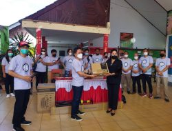 Ibarat Pepatah Kacang Jangan Lupa Kulit, Ikatan Alumni Smantoe96 Salurkan Bantuan ke SMA 7 Manado