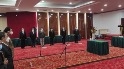Pelantikan Senat FH Unsrat Dinilai sebagai Bentuk Pemasungan Demokrasi