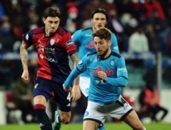 Napoli Gagal Geser Milan dari Puncak Klasemen