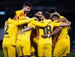 Hajar Napoli, Barcelona Maju ke 16 Besar Liga Europa
