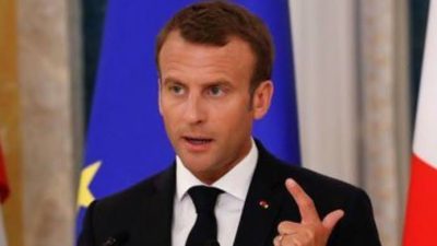 Emmanuel Macron Minta Presiden Rusia Hentikan Invasi