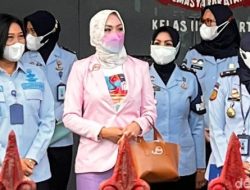 Angelina Sondakh Resmi Hirup Udara Bebas
