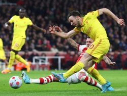 Kalahkan Arsenal, Liverpool Tempel Ketat Manchester City