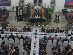 Ibadah Jumat Agung GMIM Pinaesaan GPI, Yesus Mati Bukti Kasih Kepada Manusia