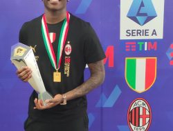 Didapuk Pemain Terbaik Serie A, Rafael Leao Segera Teken Kontrak Baru