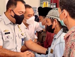 Kurang dari 24 Jam, Jasa Raharja Serahkan Santunan Korban Kecelakaan Bus di Mojokerto