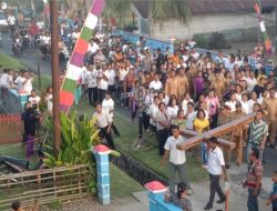 Salib Paskah Tiba di Beo Utara