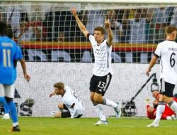 Jerman Bantai Italia 5-2