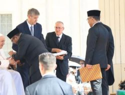 Menteri Agama Audiensi dengan Paus Fransiskus