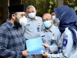 Direktur Operasional Jasa Raharja Serahkan Santunan kepada Korban Kecelakaan Kendis Bakamla