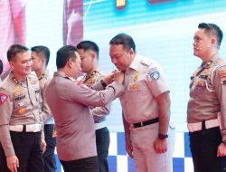 Dirut Jasa Raharja Terima Tanda Kehormatan Bhayangkara Lalu Lintas Polri