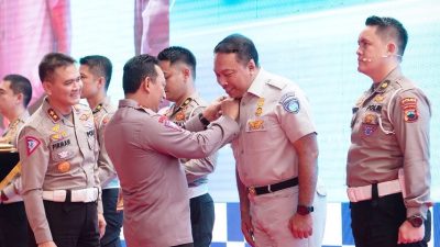 Dirut Jasa Raharja Terima Tanda Kehormatan Bhayangkara Lalu Lintas Polri