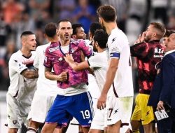 Empat Kartu Merah Dikeluarkan Wasit, Juventus Hampir Kalah