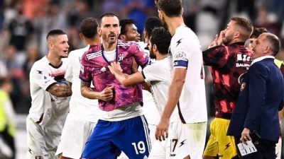Empat Kartu Merah Dikeluarkan Wasit, Juventus Hampir Kalah
