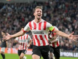 PSV Eindhoven Kalahkan Arsenal