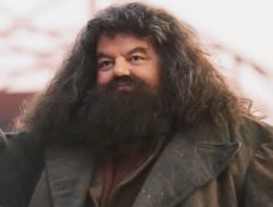 Robbie “Hagrid” Coltrane Meninggal Dunia