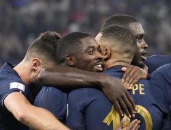 Maju ke 16 Besar, Prancis Patahkan Kutuk Juara Bertahan Piala Dunia
