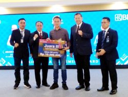 Loyalitas Puluhan Tahun, Tiga Nasabah BRI RO Manado Terima 170 Lot Saham