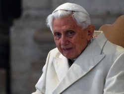 Paus Emeritus Benediktus XVI Meninggal Dunia