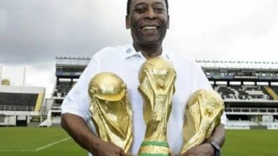 Pele Meninggal Dunia