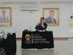 Joune Ganda Resmi Sandang Magister dari Universitas Indonesia