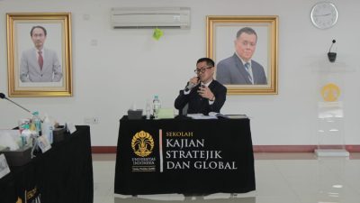Joune Ganda Resmi Sandang Magister dari Universitas Indonesia