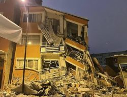 Korban Tewas Gempa Turki dan Suriah Kini Mencapai 7.100 Orang