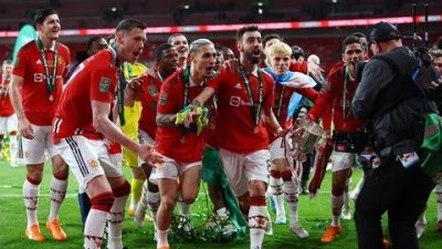 Juara Carabao Cup, MU Akhiri Puasa Gelar