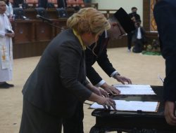 Dua Anggota DPRD Sulut Dilantik