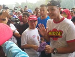 Jogging Bareng Relawan, Teriakan Ganjar Presiden Menggema di GBK