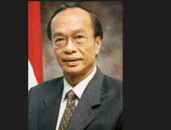 Sarwono Kusumaatmadja Tutup Usia