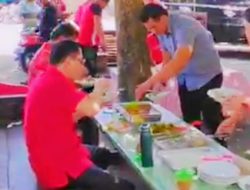 Berbaur dengan Warga di Dego-dego Bukti Kesederhanaan Bupati JG