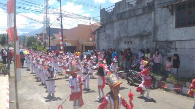 Pawai Kemerdekaan Berlangsung Meriah di Tombatu Mitra