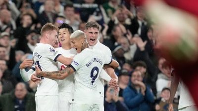 Tottenham Kembali Puncaki Klasemen Liga Inggris