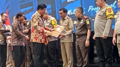 Tim Satgas Mafia Tanah Sulut Terima Piagam dan Pin Emas dari Menteri ATR/BPN